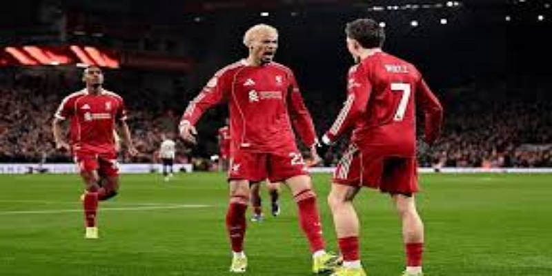 锋线困境凸显：斯图里奇从速度型杀手到“站桩中锋”-PP电子