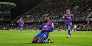 战术复盘与数据解析：水晶宫3-4-3阵型 - PP电子